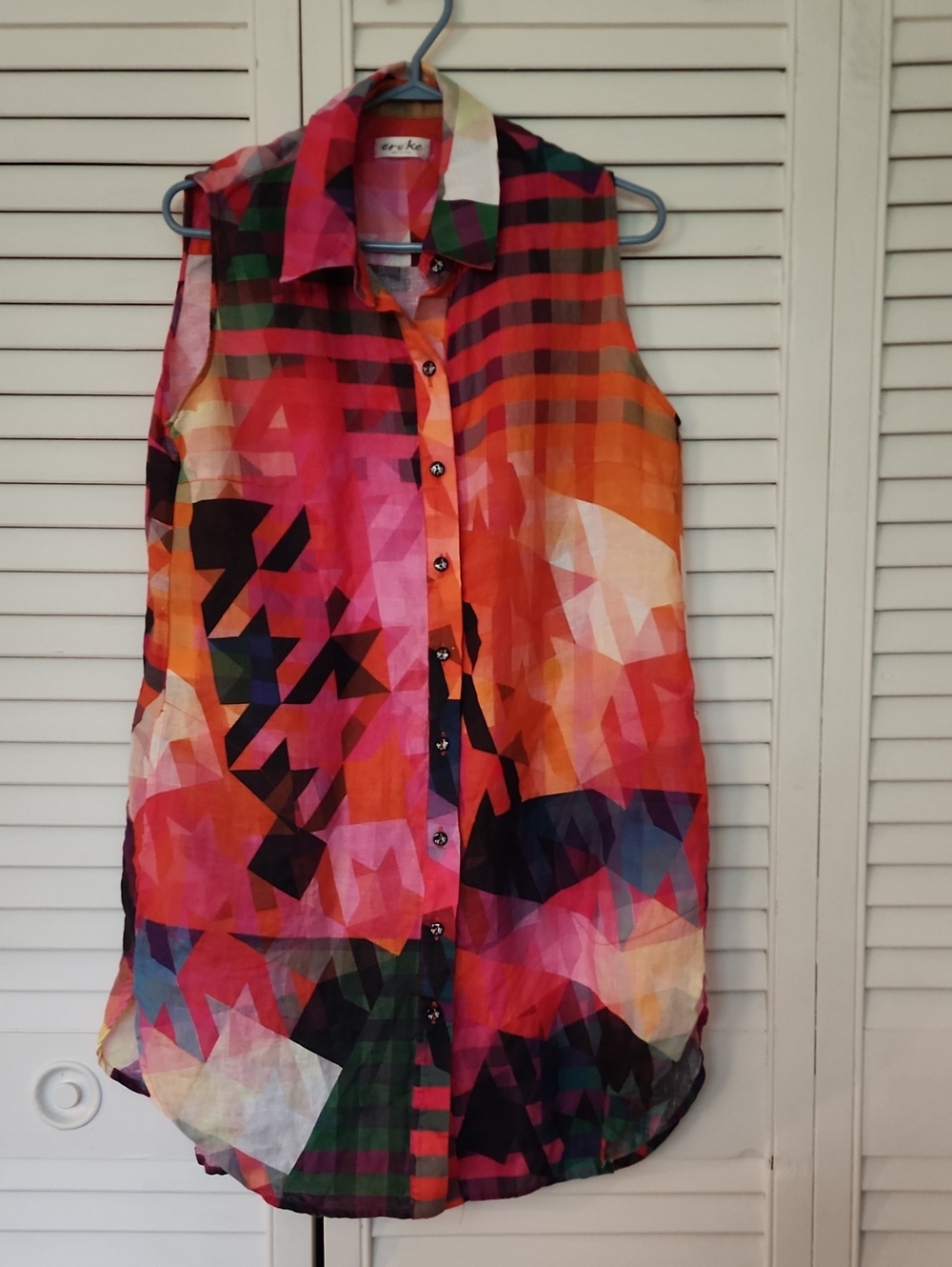 Linen Sleeveless Multicolor Geometric Button-Front Top